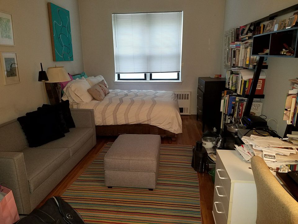 2nd image of 320 E 85th St APT 1C