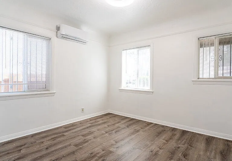 6765 Lemon Ave — Photo 32