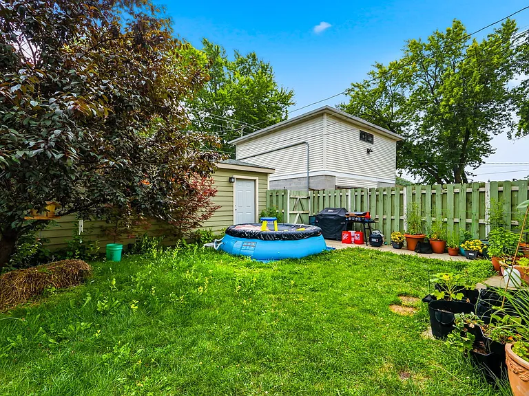 1440 Circle Ave — Photo 17