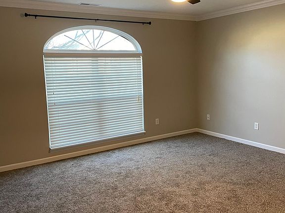 5th image of 346 N Odell St