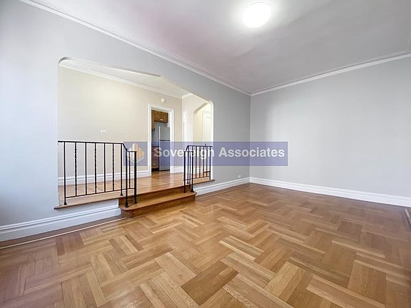 5th image of 567 Fort Washington Ave APT 2D