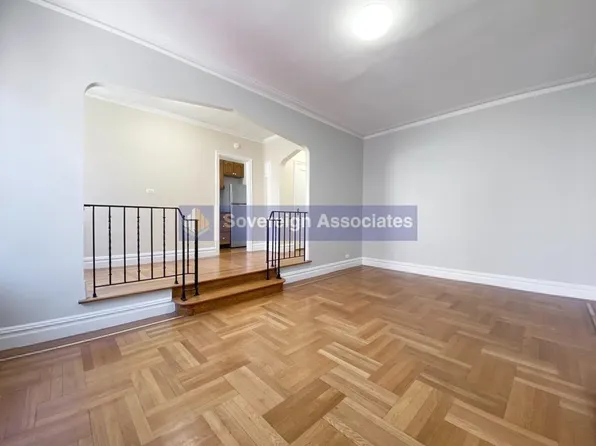 567 Ft Washington Avenue image 7 of 8