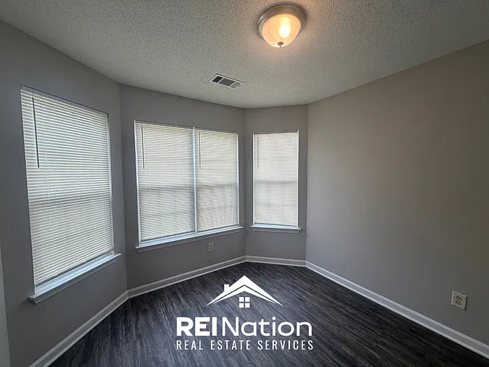 3 bed, 2.0 bath, 1461 sqft, $1,795 — Photo 4