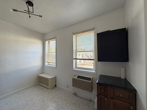 2nd image of 1158 Bay Ridge Pkwy #2F