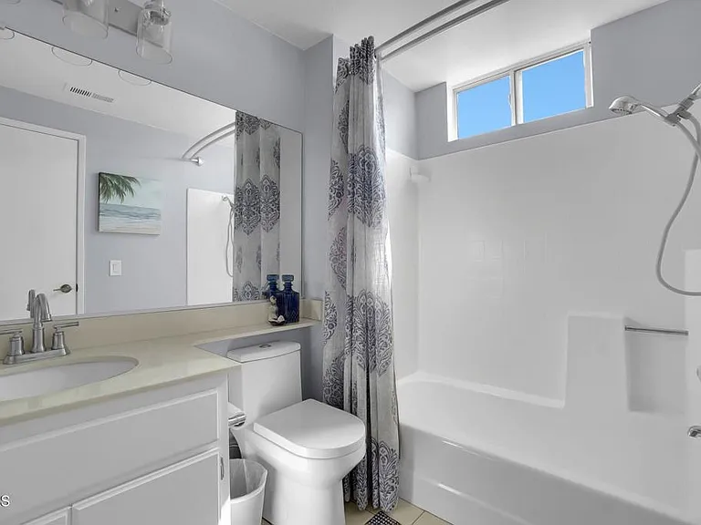 885 Oakland Hills Dr — Photo 36