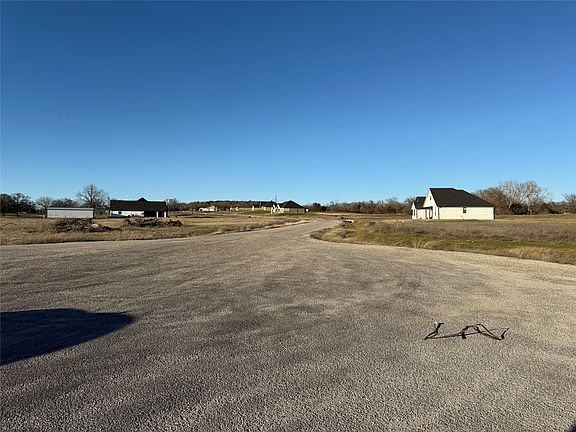 5th image of 136 Aslan Rd