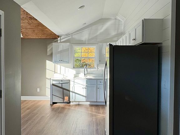 2nd image of 2331 Epperson Dr Unit B