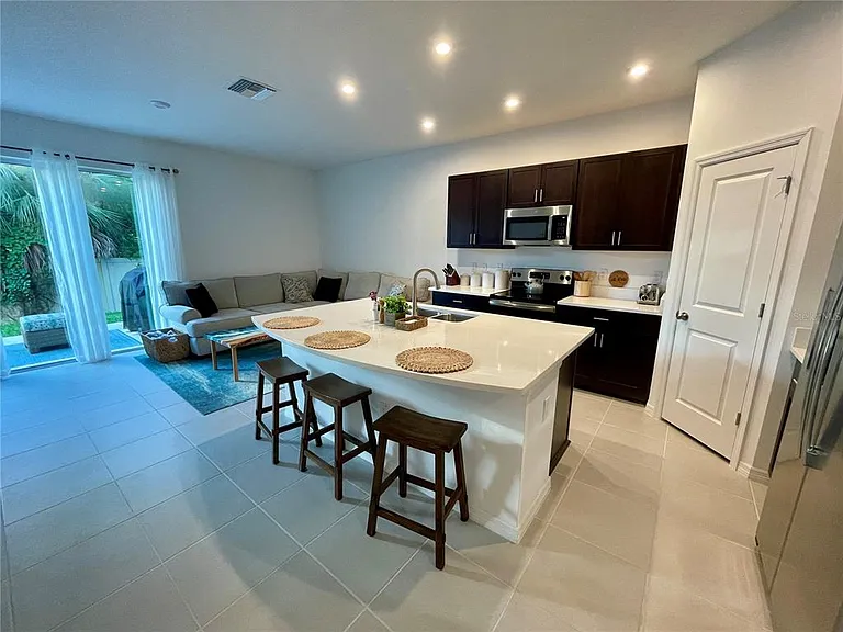 6417 Fairmont Ln — Photo 6