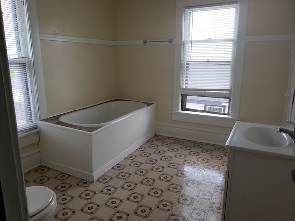 626 1/2 Dawson St