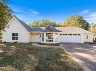 140 Embry Rd, Byhalia, MS 38611