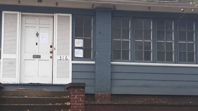 2nd image of 316 Dewey St