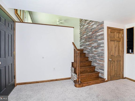 4th image of 4706 Old Capitol Trl