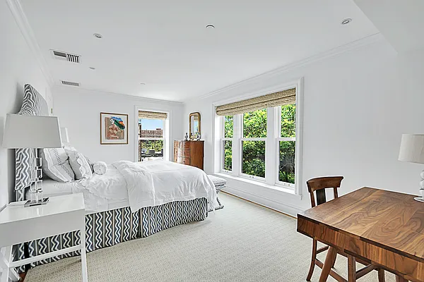 Sold by Engel and Völkers Brownstone Brooklyn | media 11