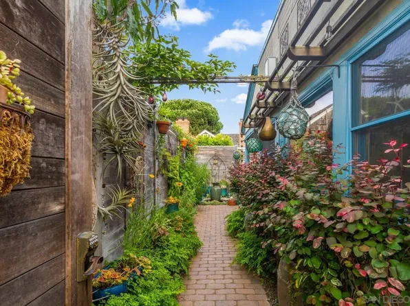 624 1/2 J Ave, Coronado, CA 92118