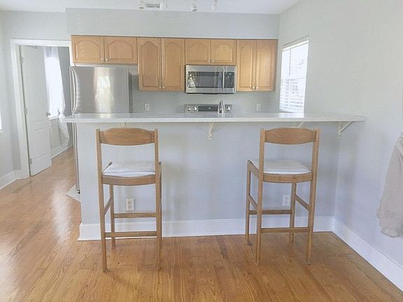 Breakfast bar