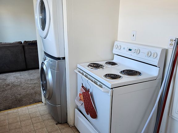 Washing machine and dryer in unit
