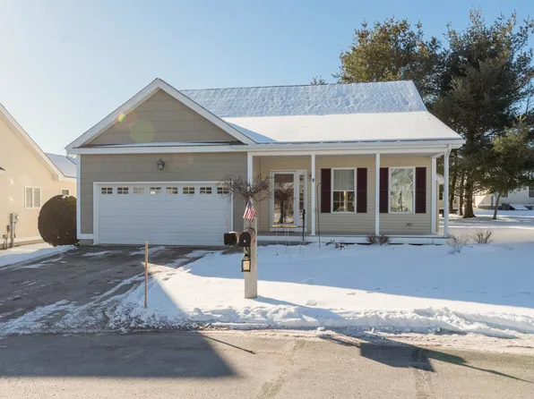 8 Underwood Lane, Merrimack, NH 03054