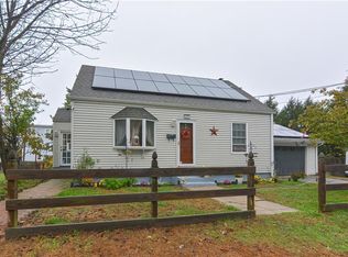 878 Bernon St, Woonsocket, RI 02895