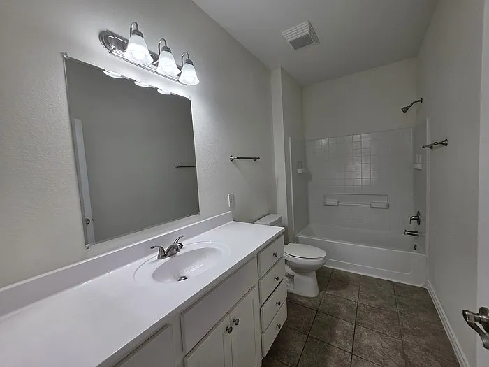 6202 White Oak Dr — Photo 10