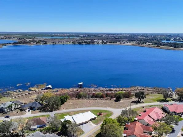 1051 W Lake Damon Dr, Avon Park, FL 33825