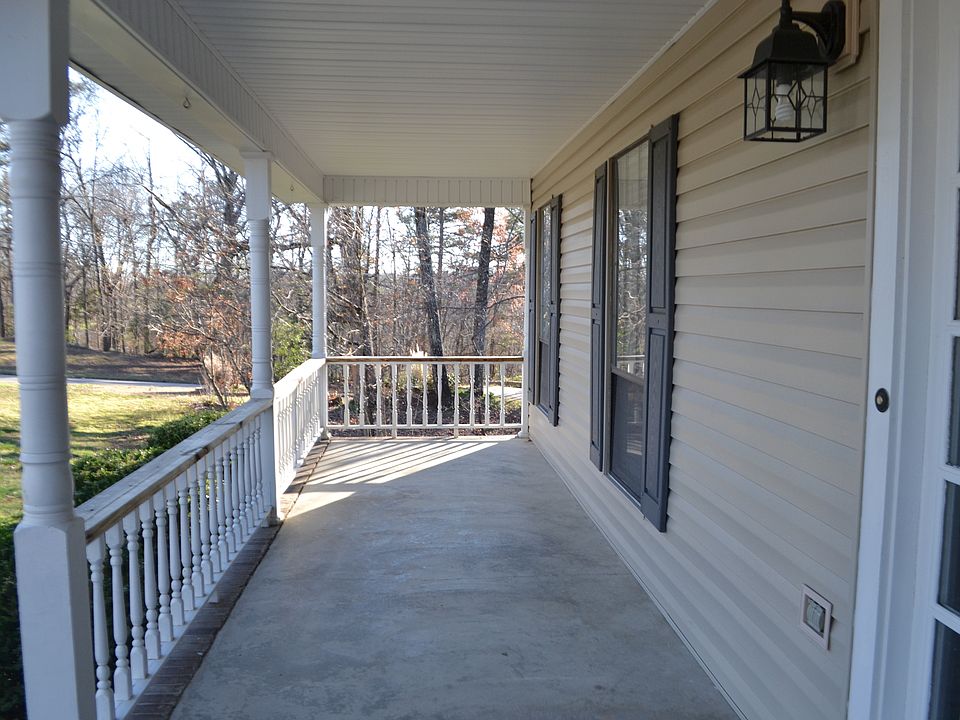 1st image of 417 Blue Bird Ln