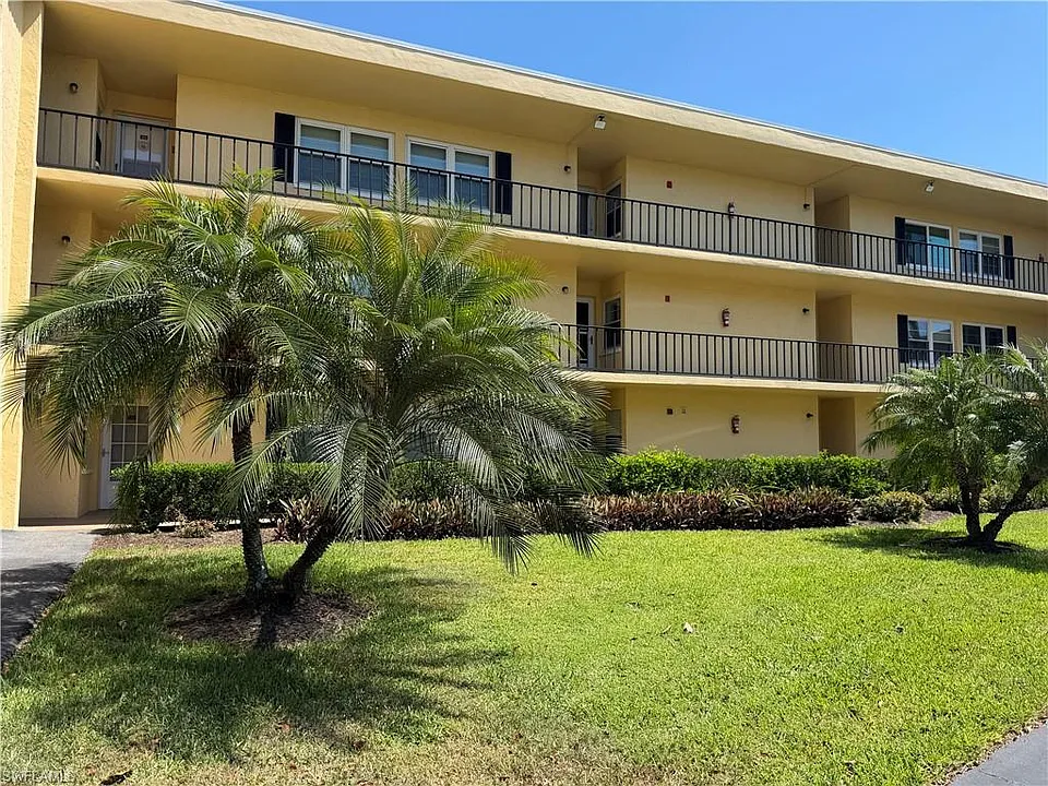 1085 Forest Lakes Dr #8106