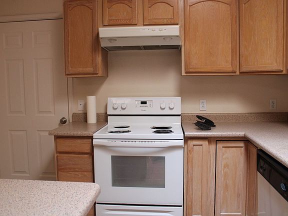 5th image of 1241 S Espina St