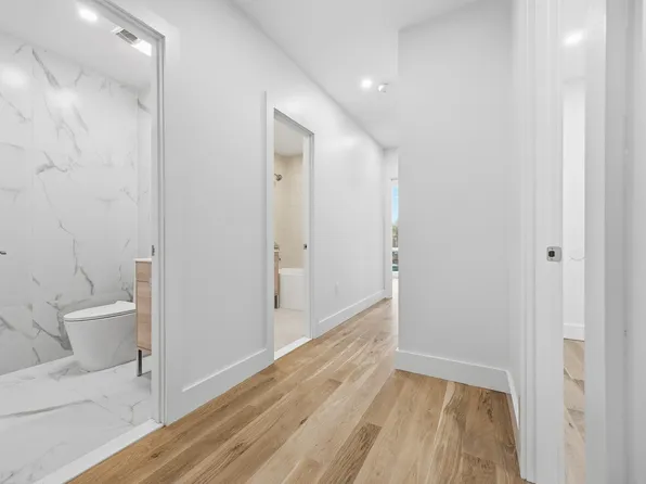 34 Avenue A image 14 of 29