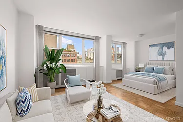 77 Seventh Avenue