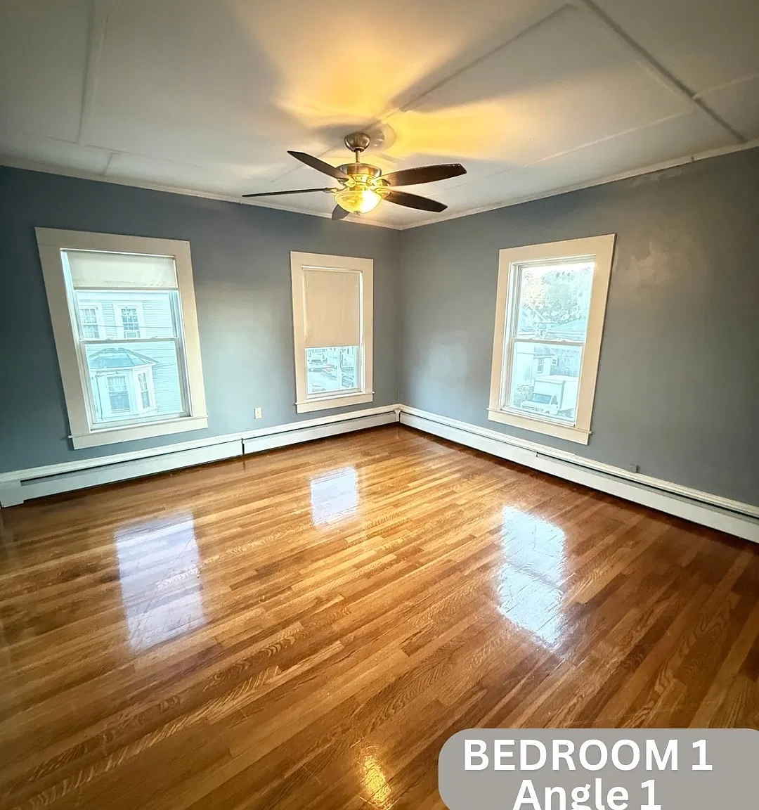 3 bed, 1.0 bath, 1559 sqft, $2,600 — Photo 1