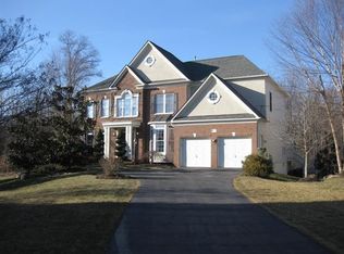 47185 Middle Bluff Pl, Sterling, VA 20165