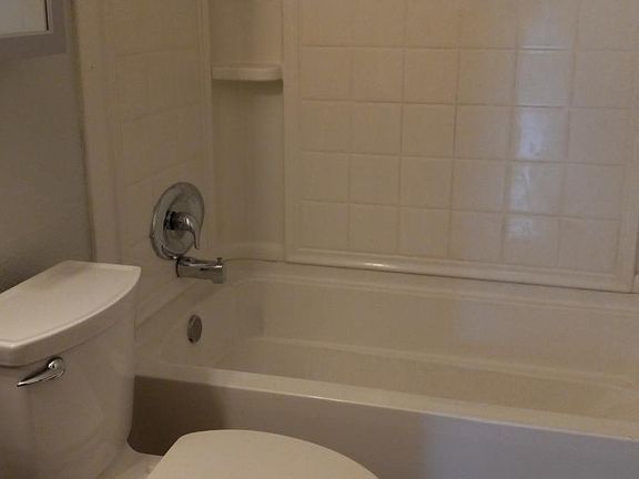 2nd image of 42727 Moonridge Rd