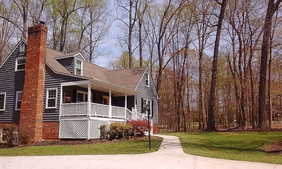 1st image of 511 Lake Vista Dr