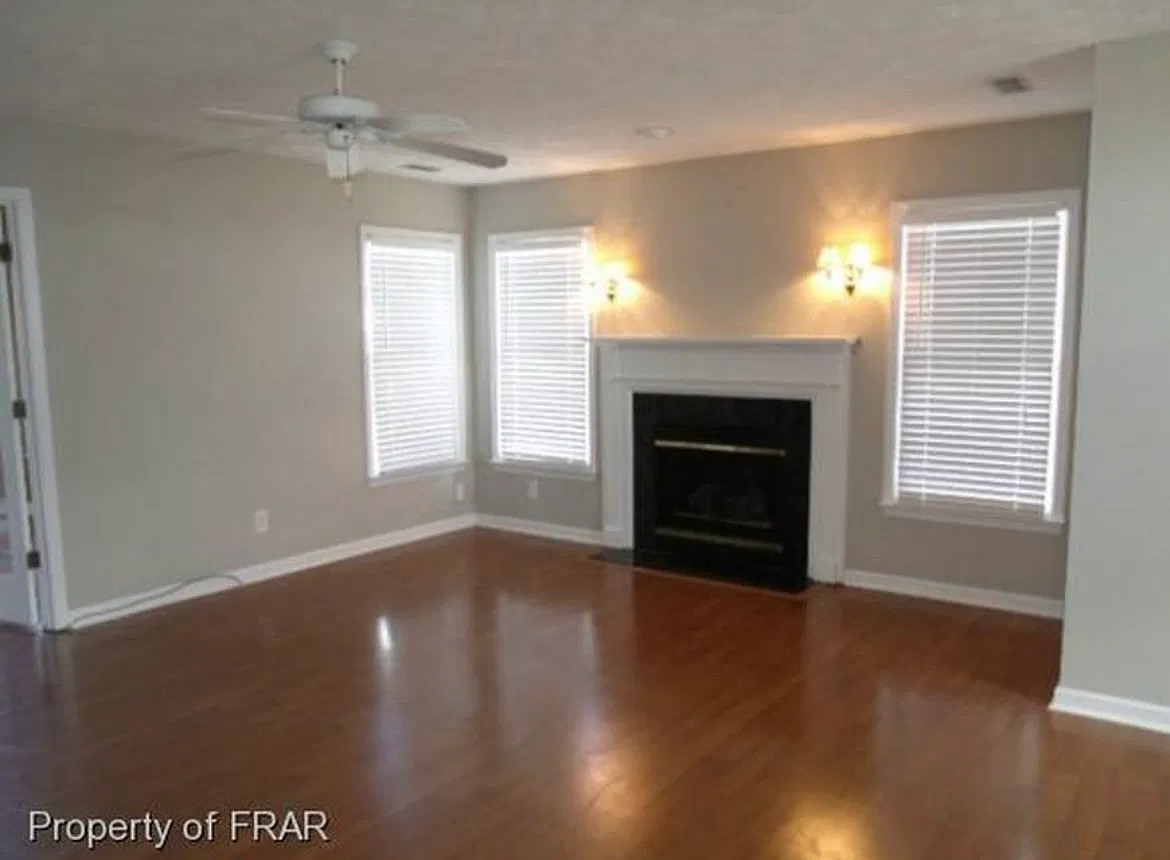 2 bed, 1256 sqft, $1,300 — Photo 2