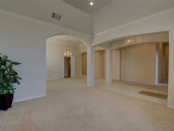4th image of 6 Glen Eagles Ct