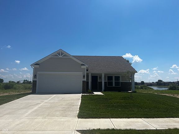 2nd image of 2324 N Liberty Lakes Dr