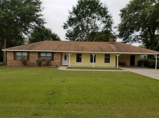 105 Greenwood Dr, Carriere, MS 39426