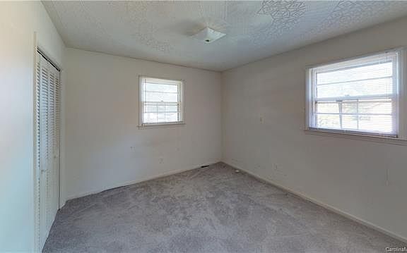 4th image of 1243 Springdale Park Dr