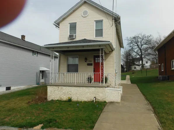 192 Phillips St #L-31, Throop, PA 18512