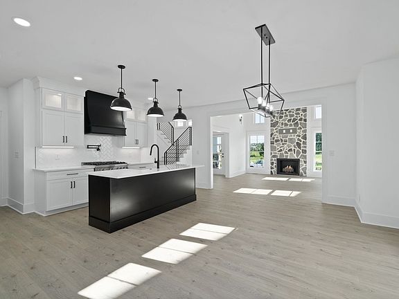 3rd image of 280 Bluebell Dr Lot 95