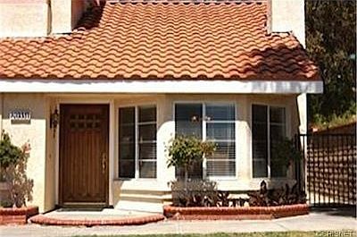 4th image of 20351 Huffy St