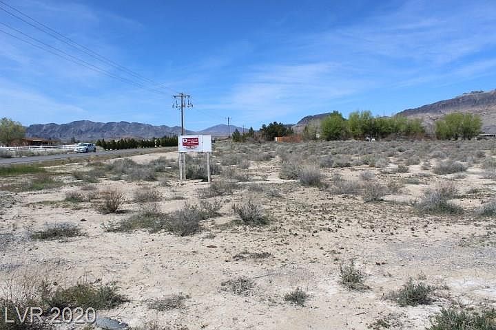 1st image of 2020 Palm Dr