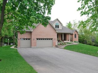 18754 W Maple Ave, Grayslake, IL 60030