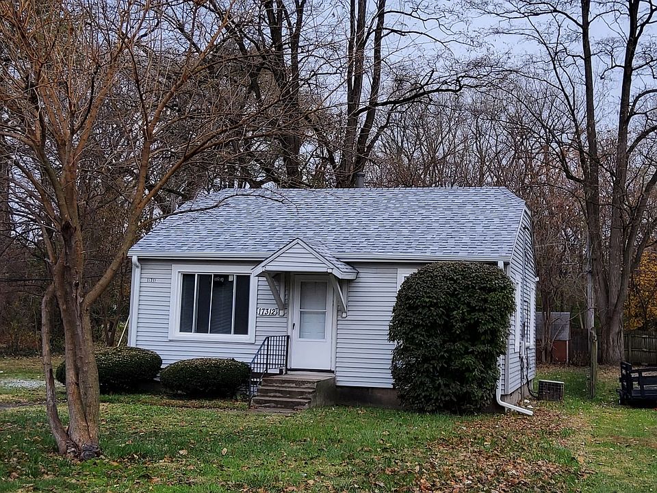 1st image of 17312 Lathrop Ave
