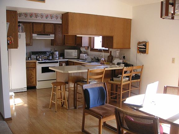 Kitchen/Dining area