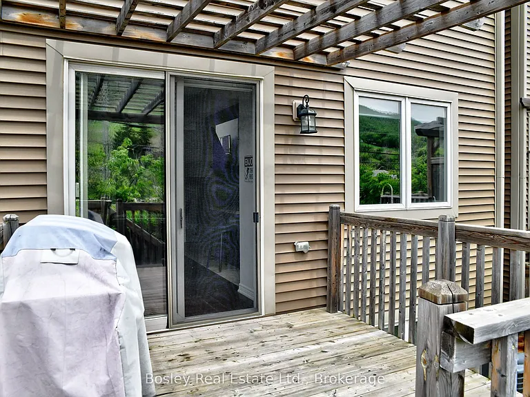 104 Delphi Ln — Photo 27