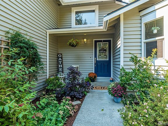 4th image of 2719 Benton Pl