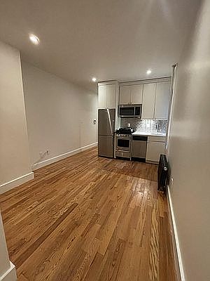 1st image of 304 10th St #298-2
