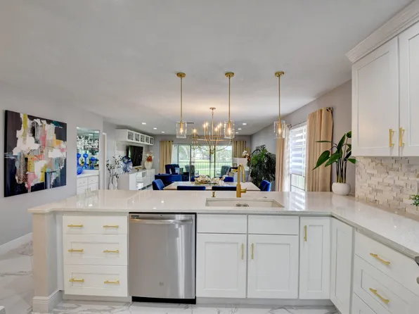 15 Westgate Lane #D, Boynton Beach, FL 33436