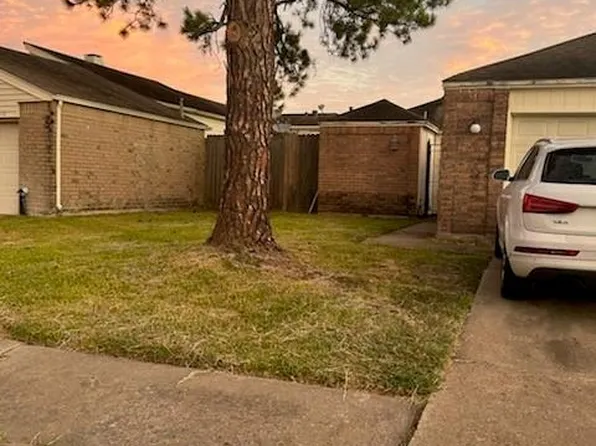 13206 Sharpbill Drive, Houston, TX 77083